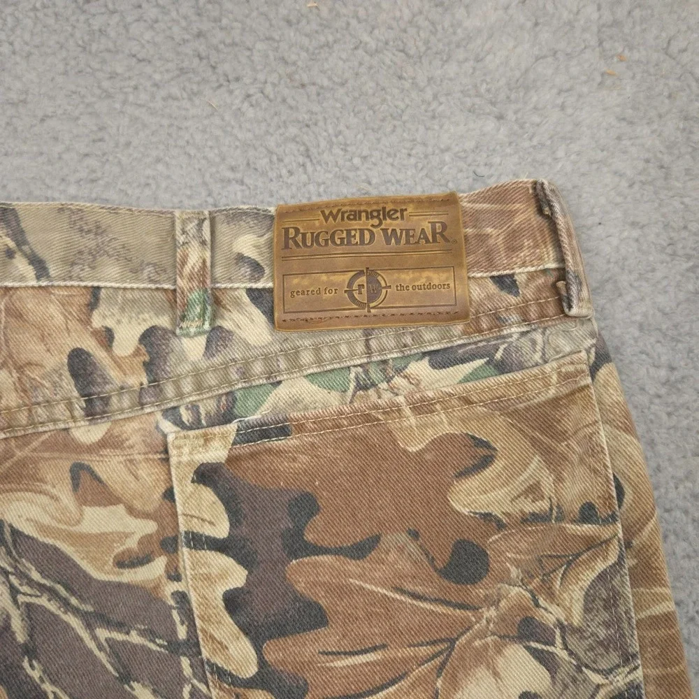 Wrangler Rugged Wear Vintage Camo Jeans Mens 40x32 USA Hunting Pants 35006CF